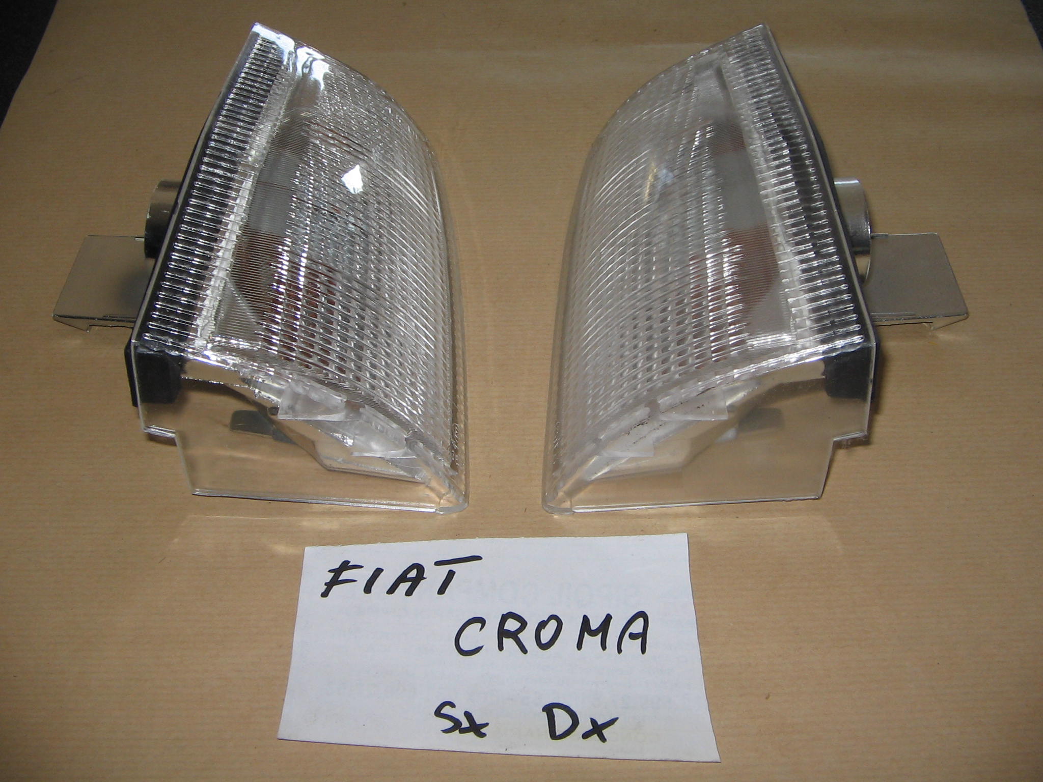 FIAT CROMA FANALINI DX / SX N. 20778